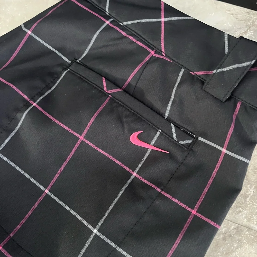 NikeGolf Dri-Fit Black and Pink Checkered Golf Pants - Picture 4 of 6